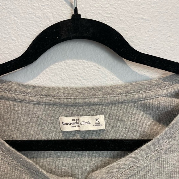 Abercrombie and Fitch Long Sleeve Shirt - Picture 3 of 3